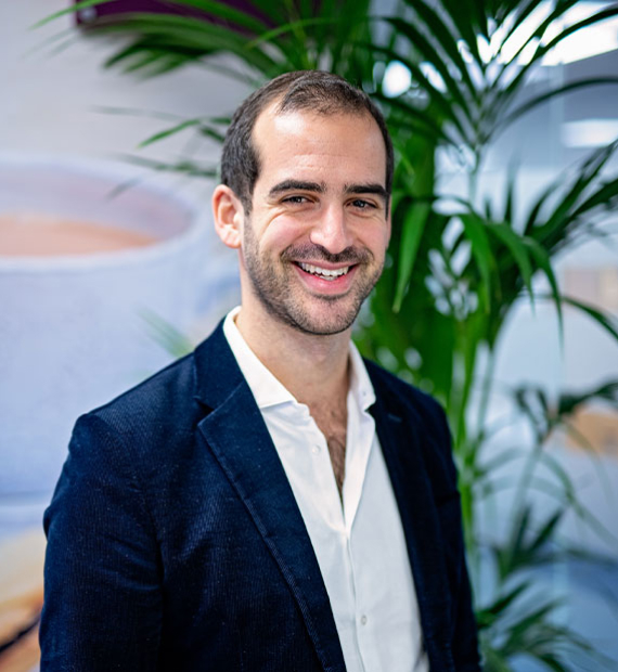 Portrait of Dan Jalalpour